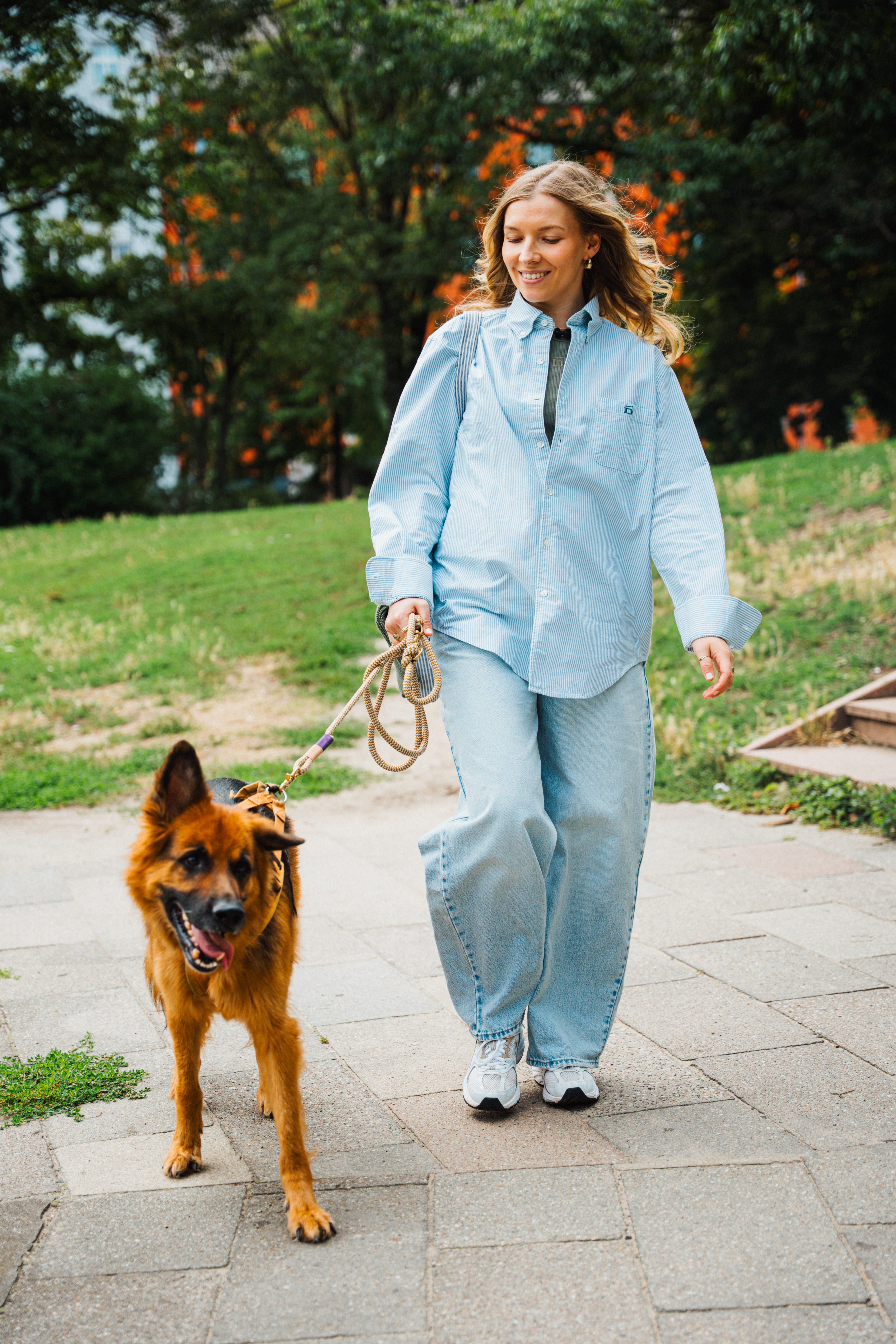 Annabella Zetsch x D-Brand mit ihrem Hund
